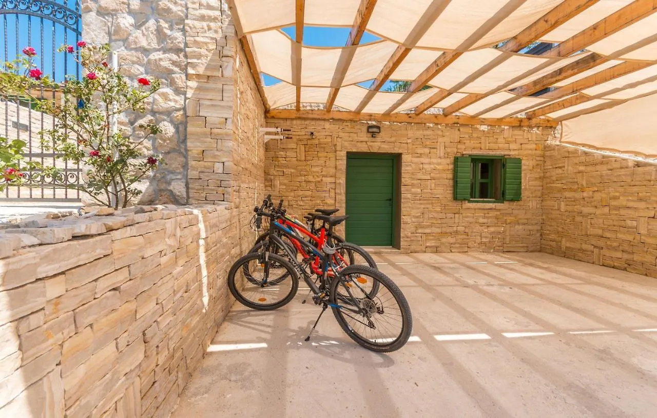Villa Ibis Pakostane Croatia