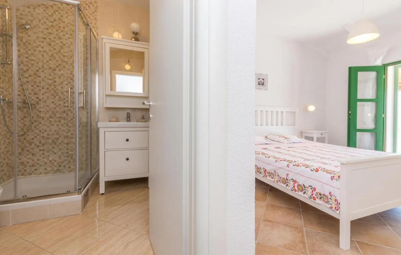 Villa Ibis Pakostane 0*,