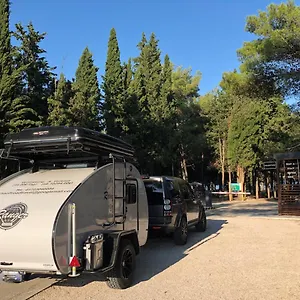 Vransko Jezero - Crkvine Camping