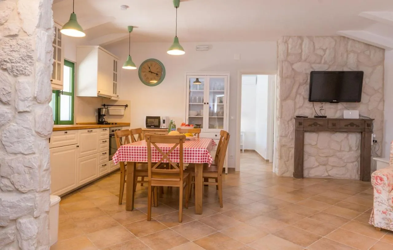 Villa Ibis Pakoštane 0*,